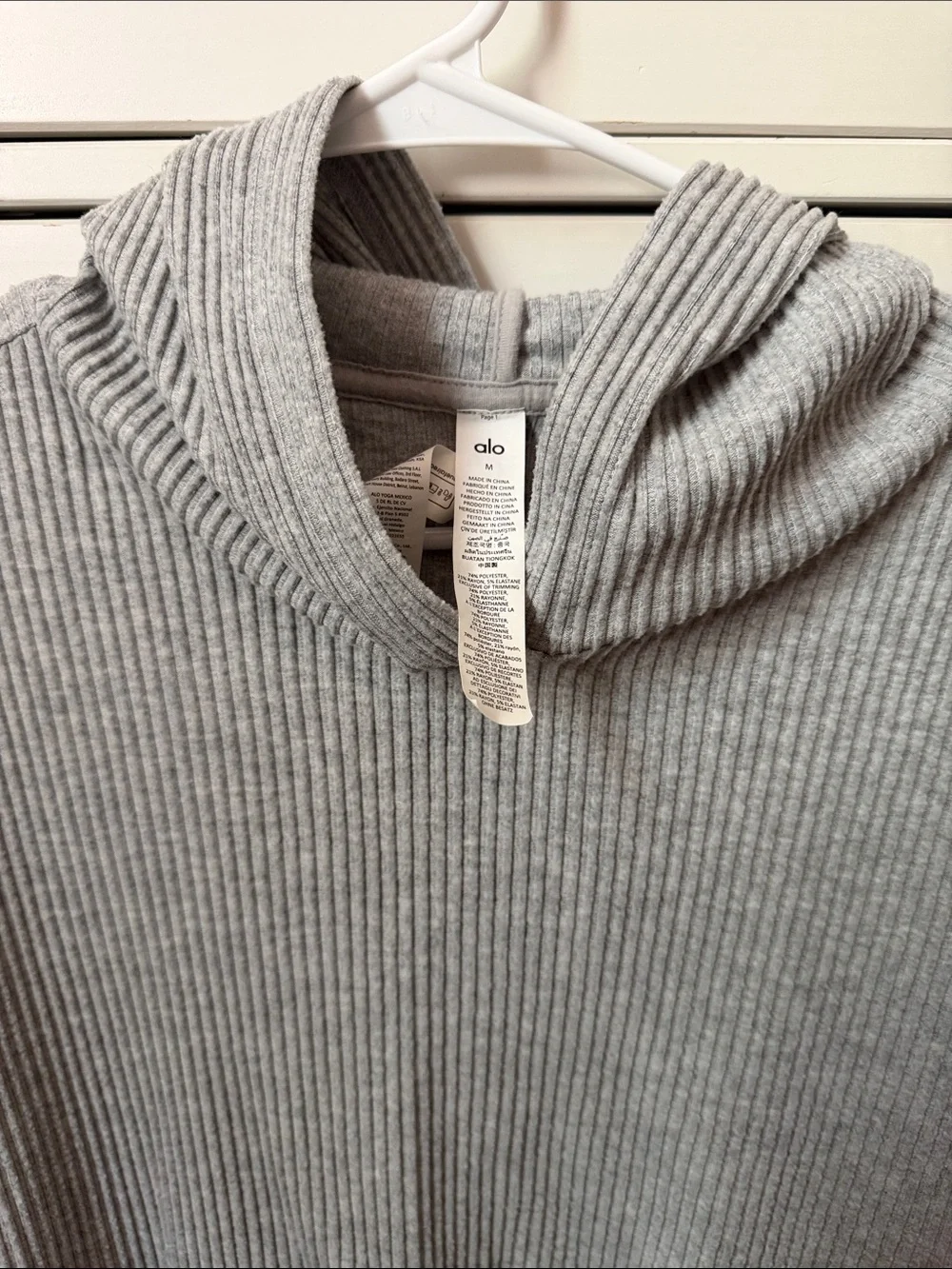ALO yoga cropped hoodie